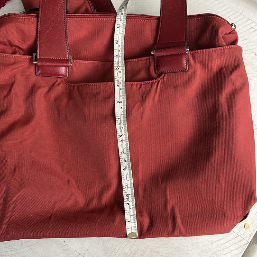 Elegant Red Tote Bag - Picture 15 of 16